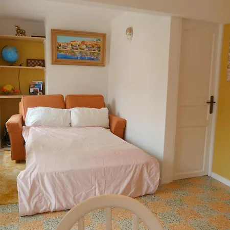 Your Riviera Bolthole In Appartement